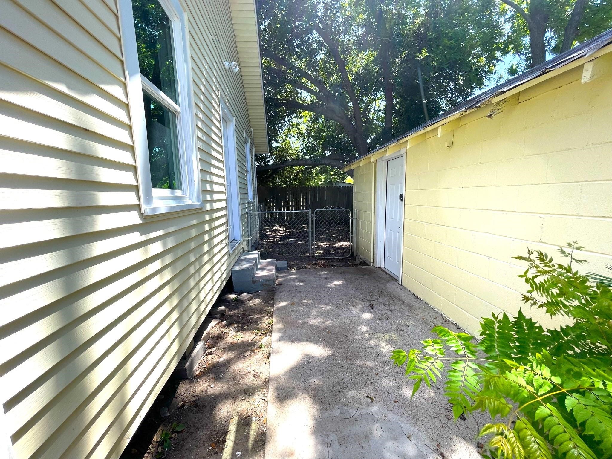 107 Sinclair Street Boling, TX 77420 - Photo 27 of 30 Gallery Image 27