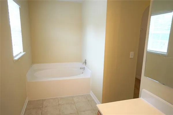 $2,200 | 10427 River Bream Drive, Riverview, FL 33569