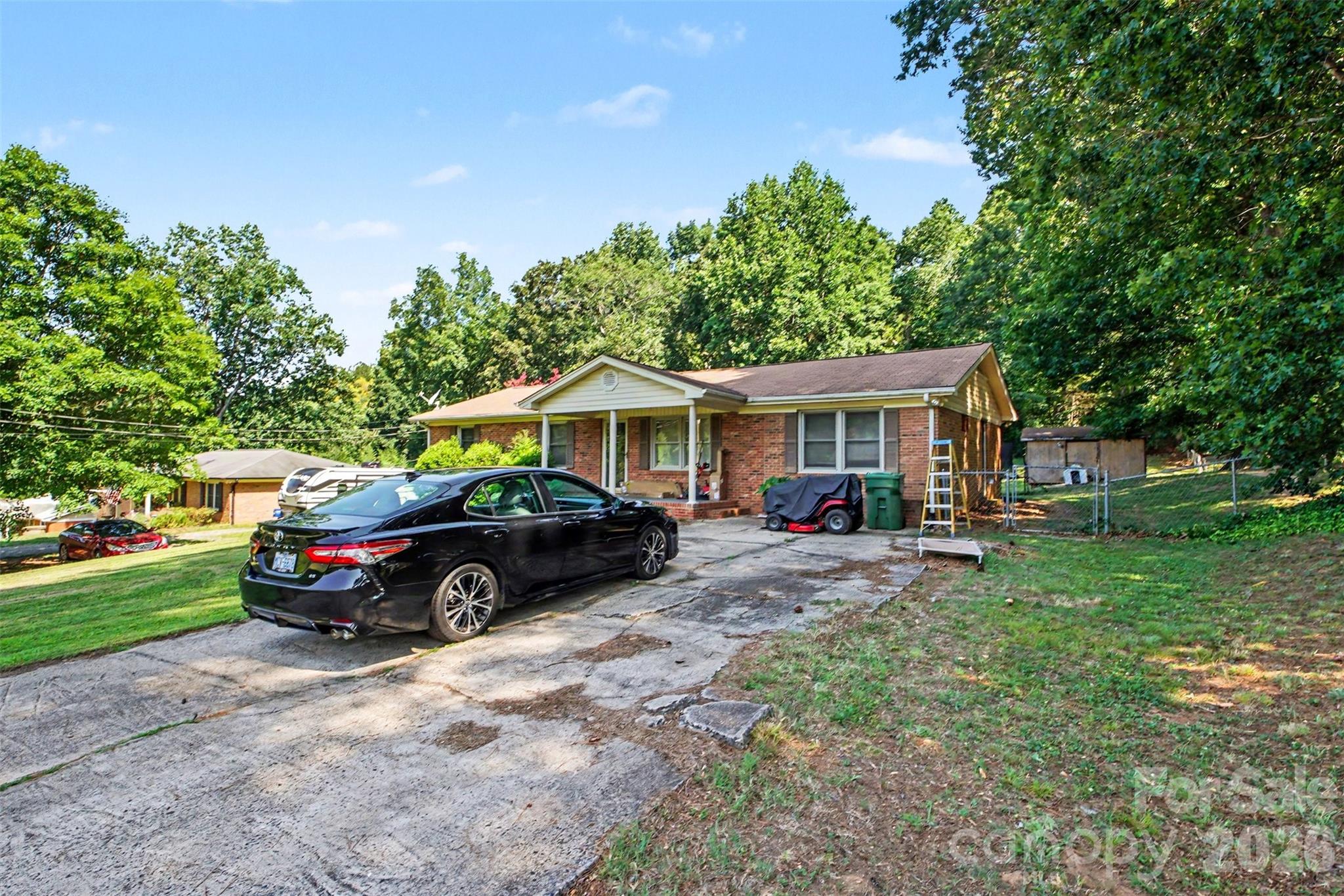 124 Riley Road Dallas, NC 28034 - Photo 4 of 31