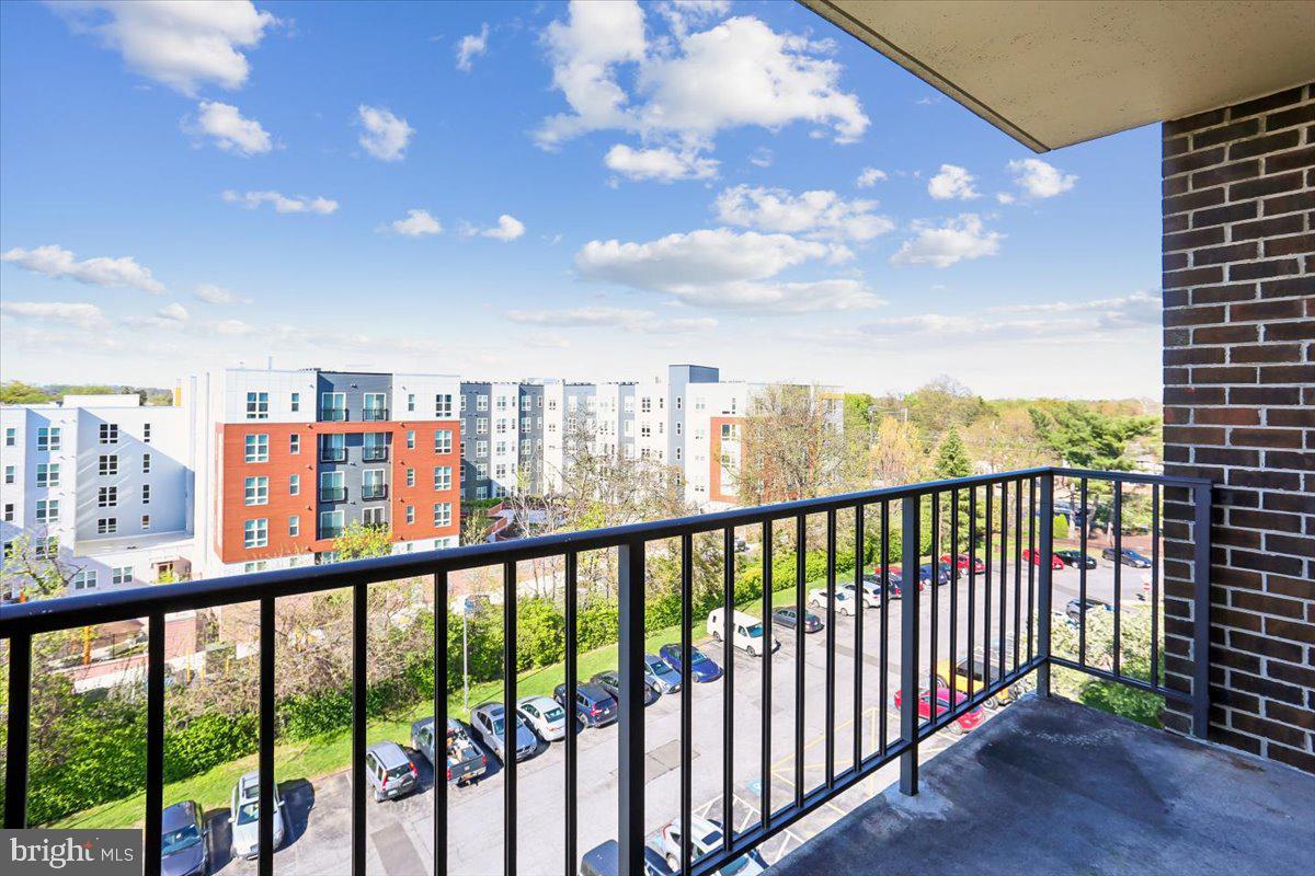 9900 Georgia Avenue, Unit 27613 Silver Spring, MD 20902 - Photo 22 of 47 Balcony
