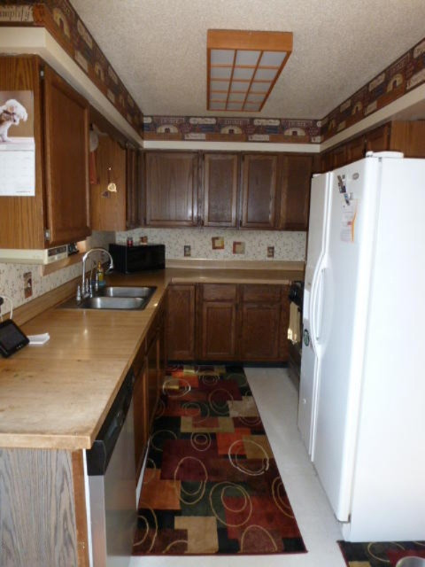 2811 Hamilton Road Muskegon, MI 49445 - Photo 11 of 23 9-Kitchen 2