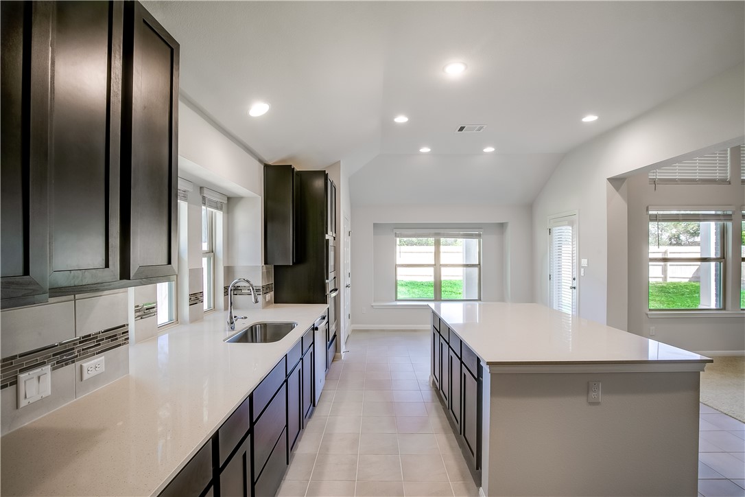 2425 Choctaw Place Leander, TX 78641 - Photo 13 of 32