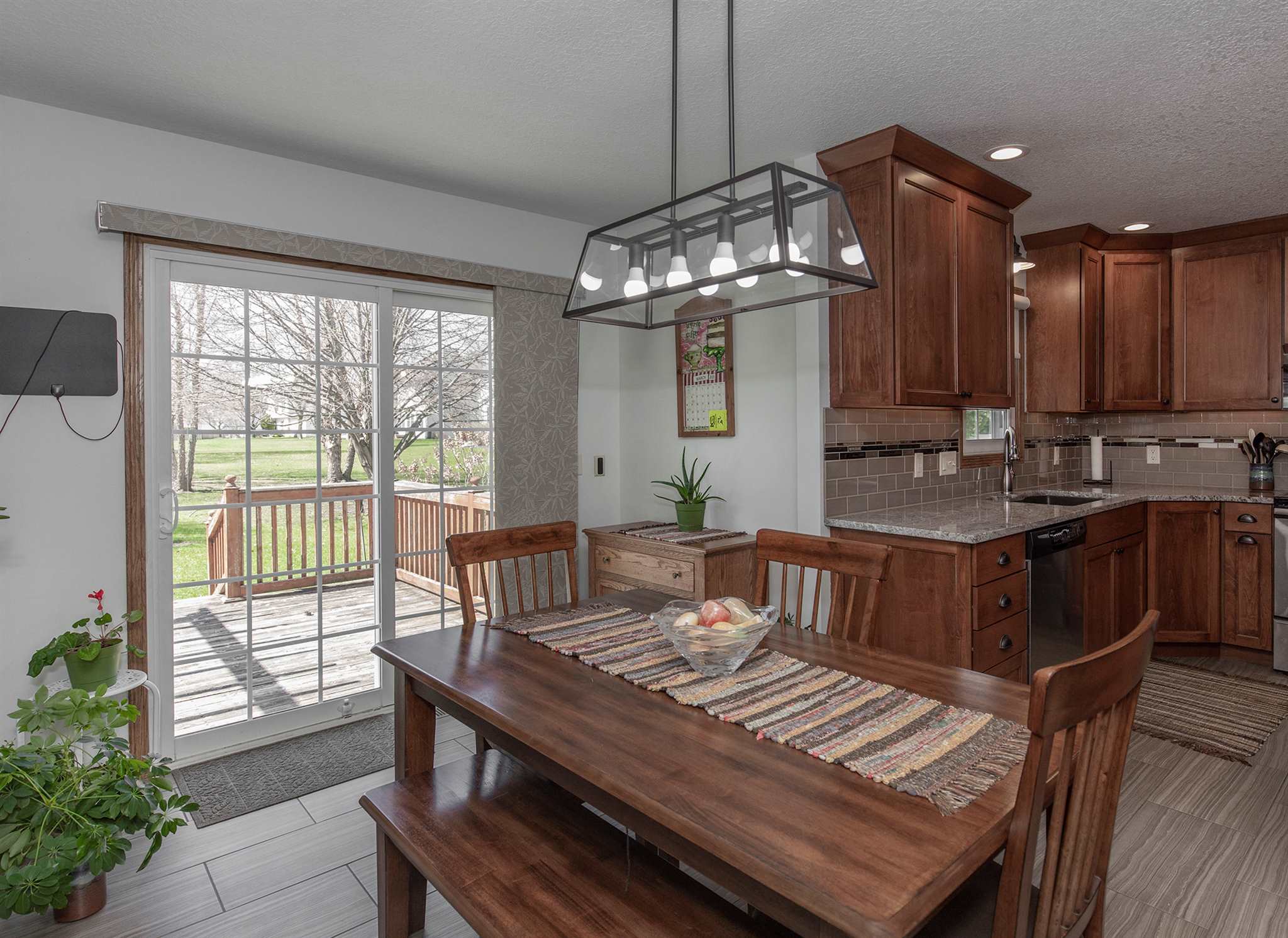 5036 Heatherstone Road Bettendorf, IA 52722 - Photo 5 of 35 Gallery Image 5