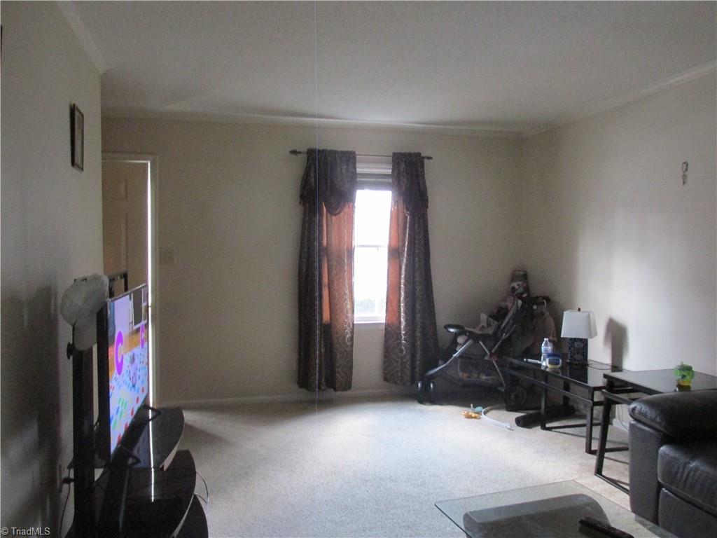 228 Northpoint Avenue, Unit E High Point, NC 27262 - Photo 3 of 13 Gallery Image 3