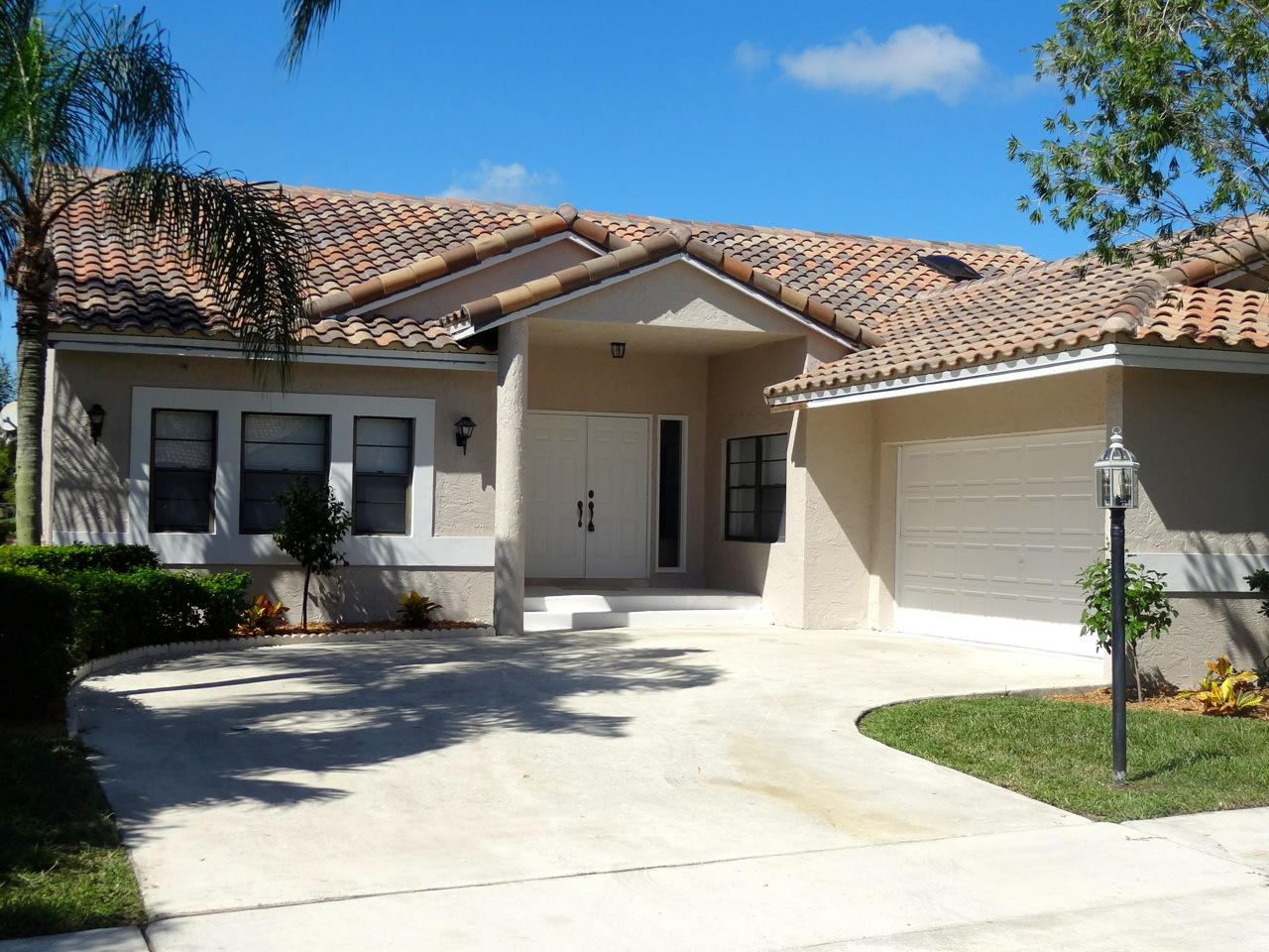 8554 Eagle Run Drive Boca Raton, FL 33434 - Photo 3 of 18 DSC05913