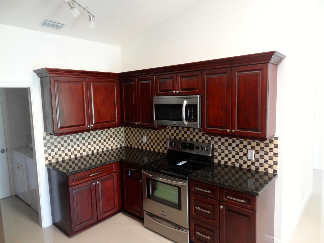 8554 Eagle Run Drive Boca Raton, FL 33434 - Photo 8 of 18 DSC05924