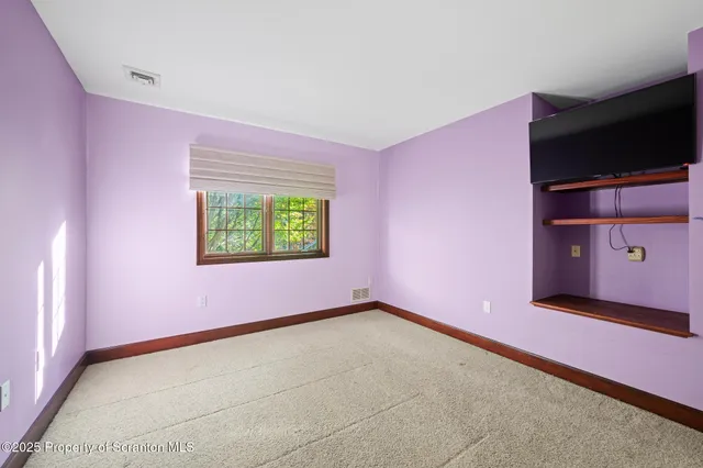 $1,250,000 | 202 Glenmaura Drive, Moosic, PA 18507