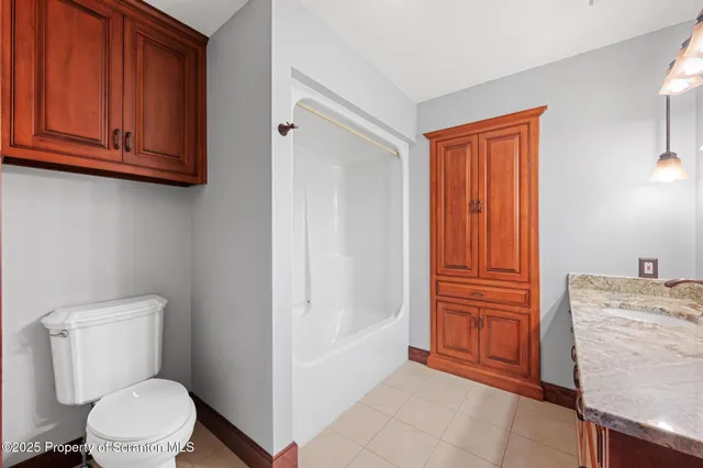 $1,250,000 | 202 Glenmaura Drive, Moosic, PA 18507