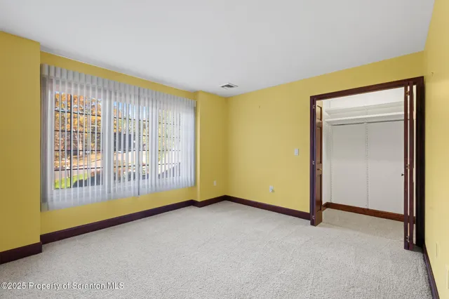 $1,250,000 | 202 Glenmaura Drive, Moosic, PA 18507