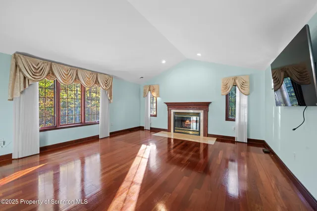 $1,250,000 | 202 Glenmaura Drive, Moosic, PA 18507