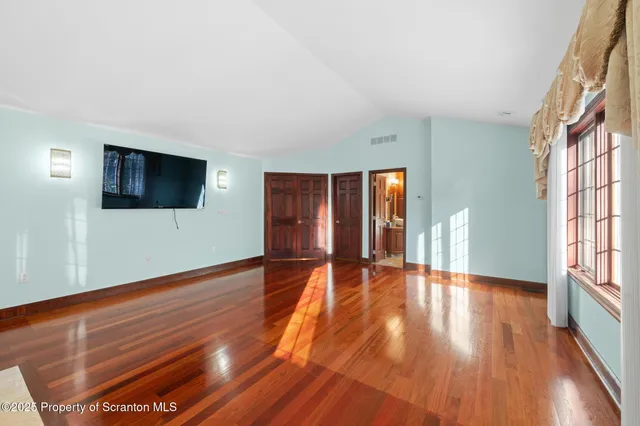 $1,250,000 | 202 Glenmaura Drive, Moosic, PA 18507