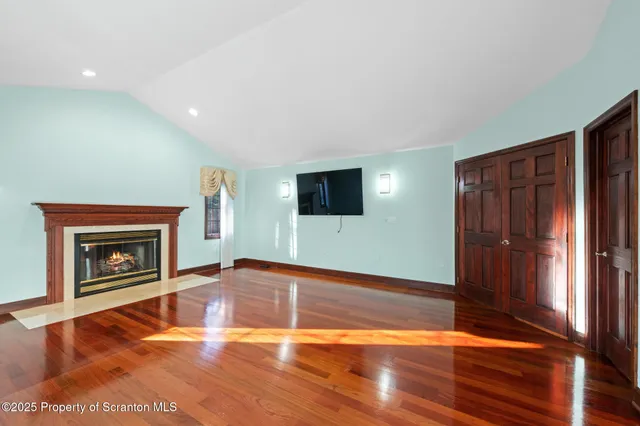 $1,250,000 | 202 Glenmaura Drive, Moosic, PA 18507