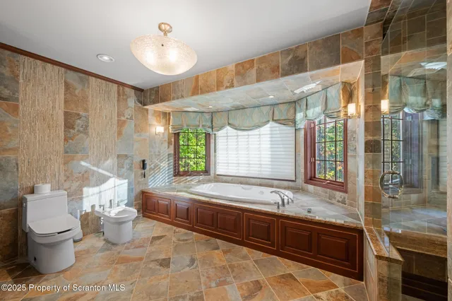 $1,250,000 | 202 Glenmaura Drive, Moosic, PA 18507