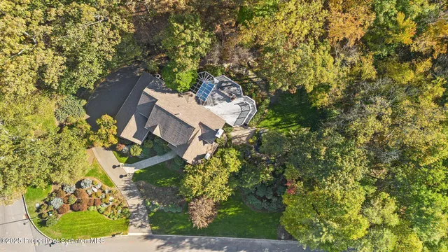 $1,250,000 | 202 Glenmaura Drive, Moosic, PA 18507