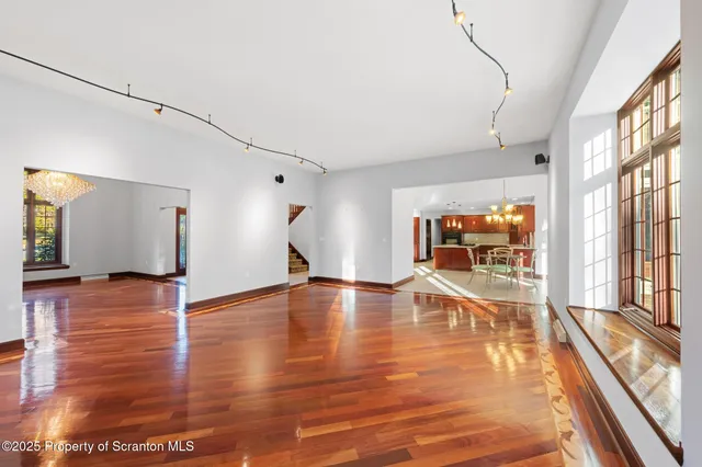 $1,250,000 | 202 Glenmaura Drive, Moosic, PA 18507