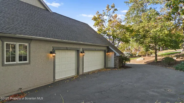 $1,250,000 | 202 Glenmaura Drive, Moosic, PA 18507