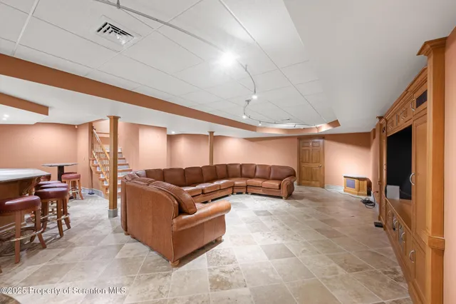 $1,250,000 | 202 Glenmaura Drive, Moosic, PA 18507