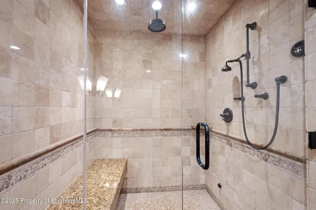 $1,250,000 | 202 Glenmaura Drive, Moosic, PA 18507