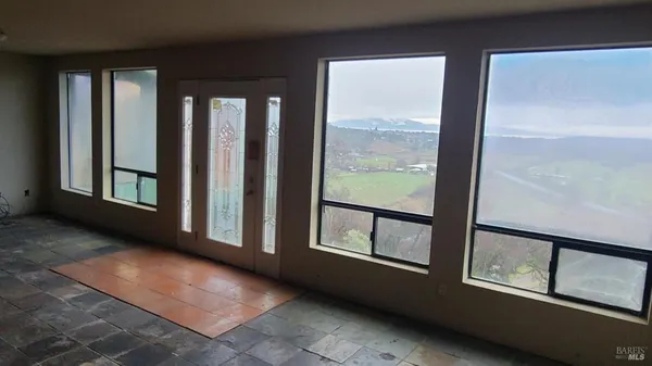 $579,000 | 9176 Upper Lake Lucerne Road, Upper Lake, CA 95485