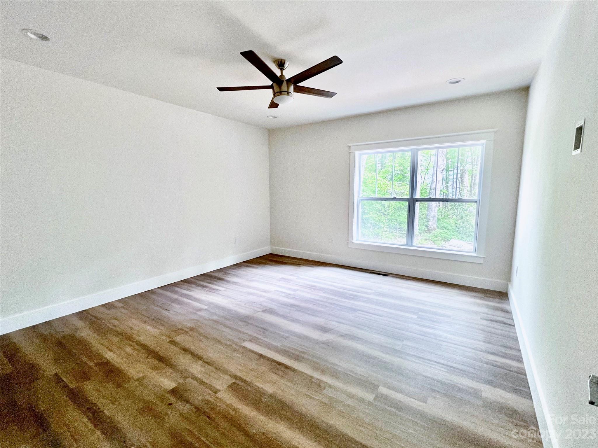 160 Cascade Rdg Road Fairview, NC 28730 - Photo 3 of 13 Gallery Image 3