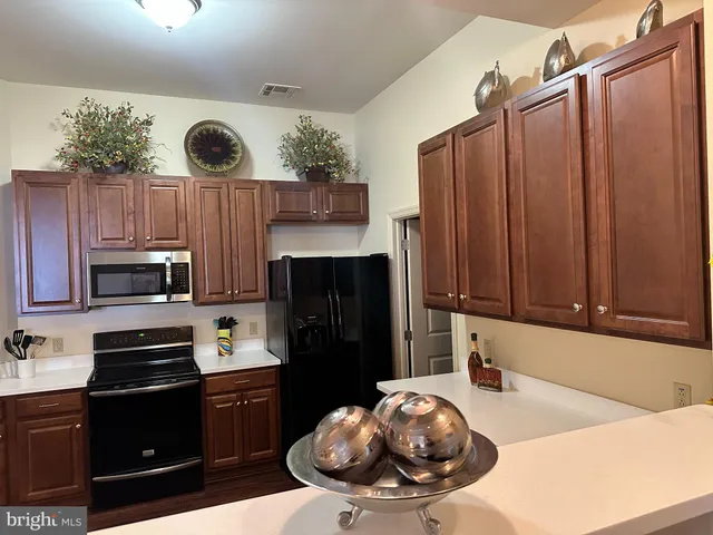 $299,900 | 200 Jefferson Avenue, Unit 218, State College, PA 16801