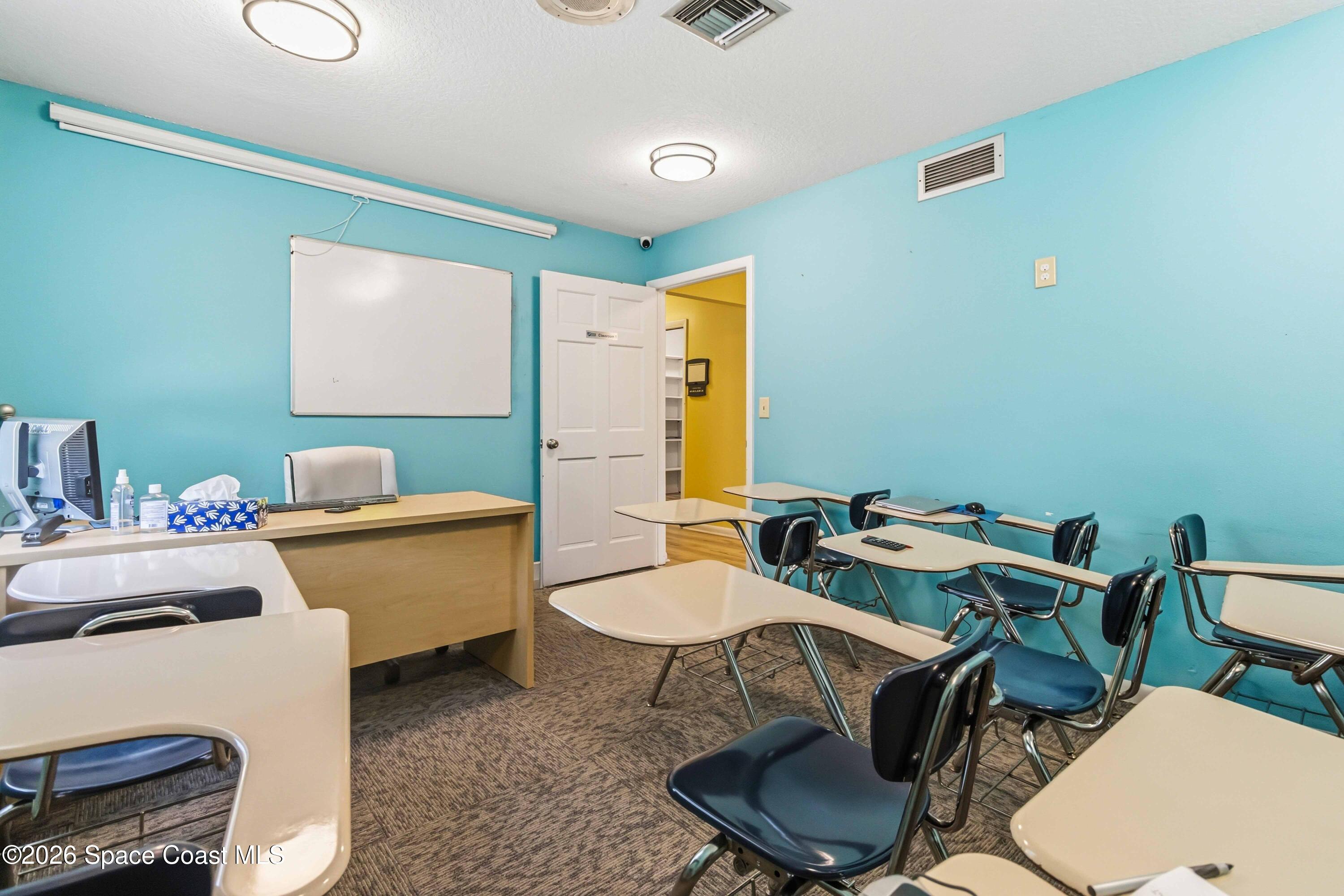 111 Scott Street Melbourne, FL 32901 - Photo 21 of 35 Second floor classroom