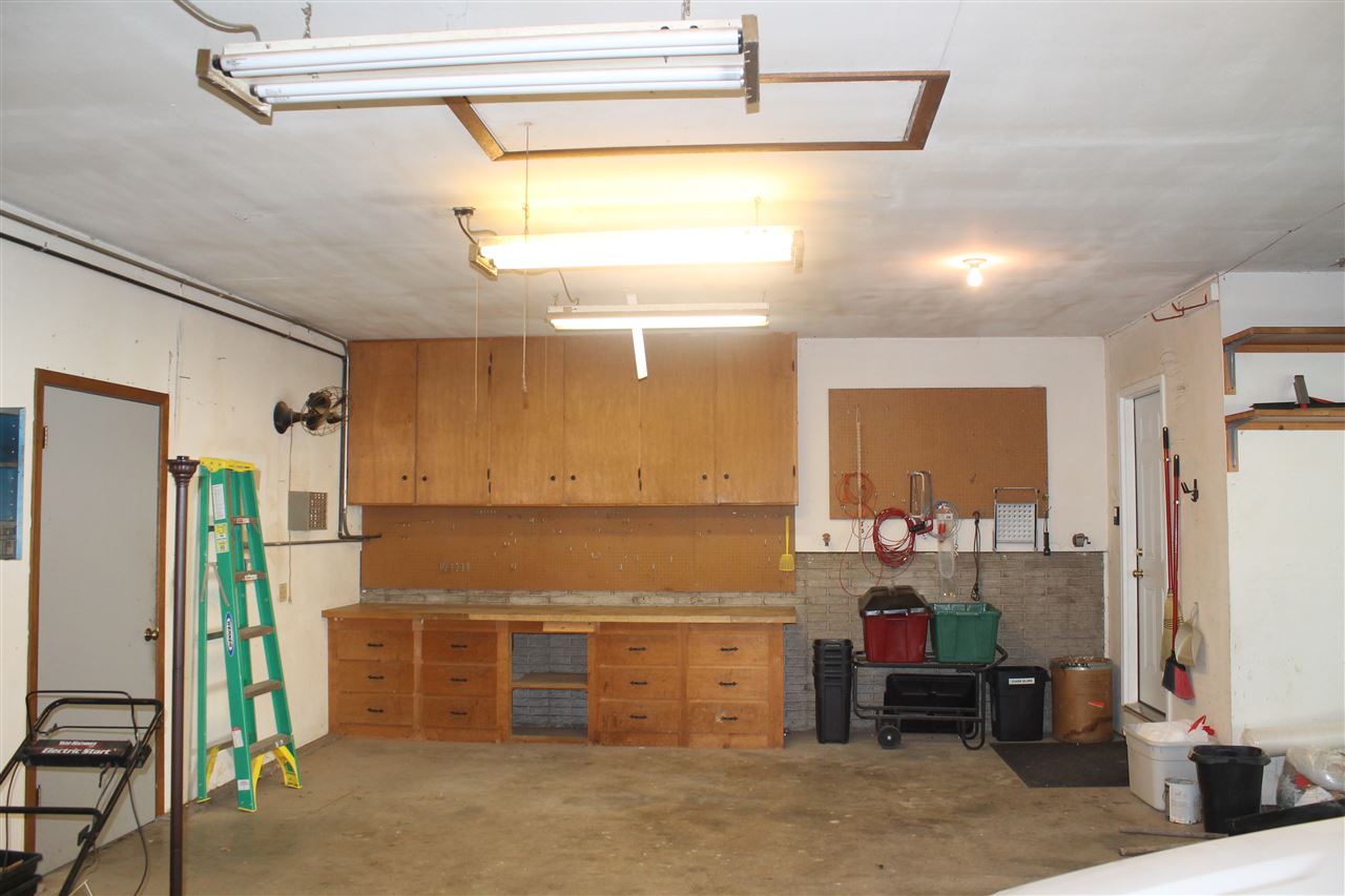 437 Iowa Street Hills, IA 52235 - Photo 19 of 23 Gallery Image 19