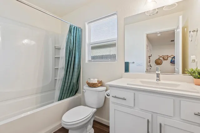 $410,000 | 276 Grand Vw Court, Merced, CA 95341