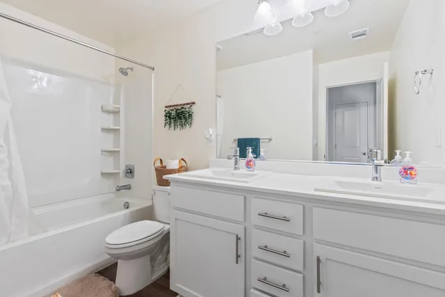 $410,000 | 276 Grand Vw Court, Merced, CA 95341