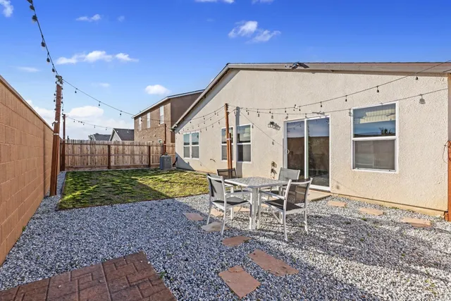 $410,000 | 276 Grand Vw Court, Merced, CA 95341