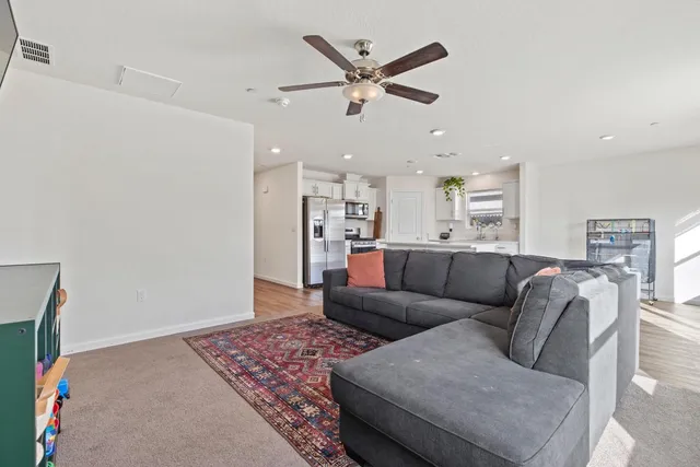 $410,000 | 276 Grand Vw Court, Merced, CA 95341