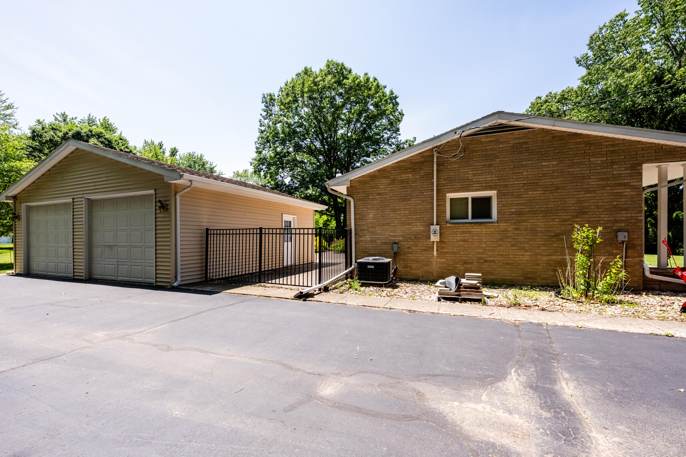 1595 Alex Path Stevensville, MI 49127 - Photo 7 of 38 Alex-536