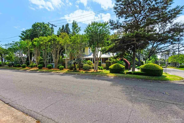 $804,900 | 1519 East De Soto Street, Pensacola, FL 32501