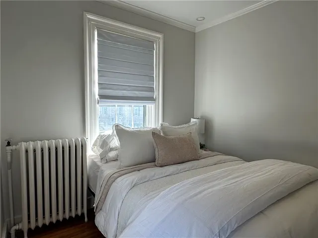 $2,000 | 5 Record Street, Unit 2B, Newport, RI 02840