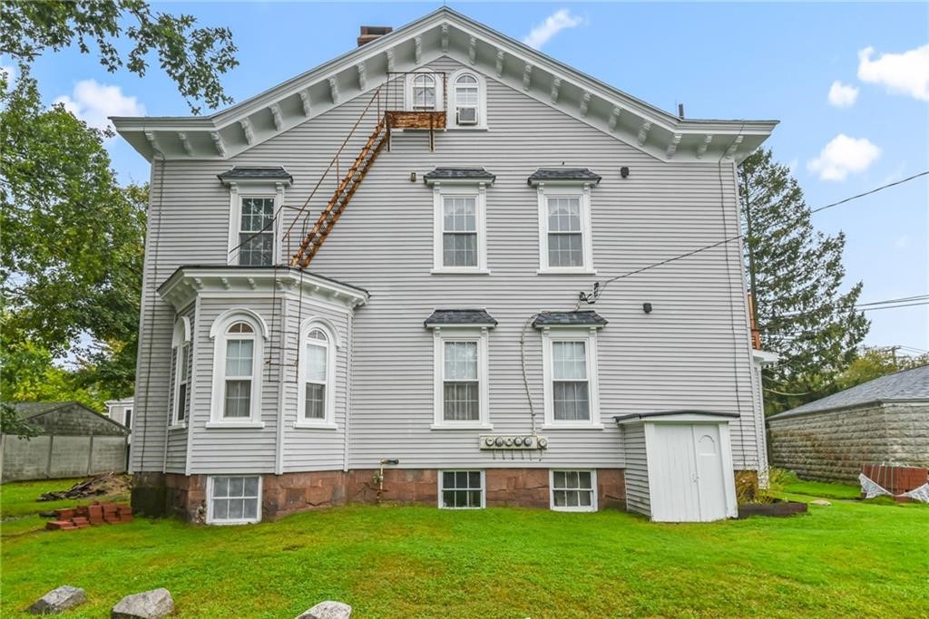 5 Record Street, Unit 2B Newport, RI 02840 - Photo 3 of 17