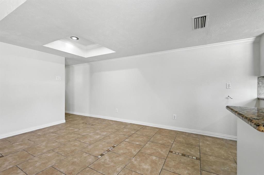 5024 Middleton Circle The Colony, TX 75056 - Photo 12 of 30