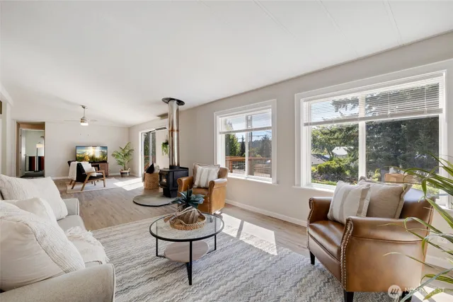 $420,000 | 5255 South Apollo Road, Langley, WA 98260