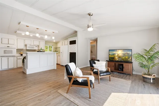 $420,000 | 5255 South Apollo Road, Langley, WA 98260