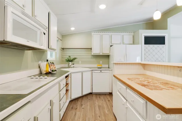 $420,000 | 5255 South Apollo Road, Langley, WA 98260