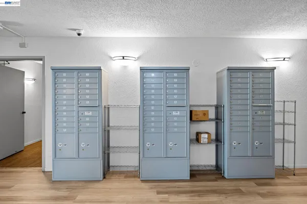 $385,000 | 955 Shorepoint Court, Unit 310, Alameda, CA 94501