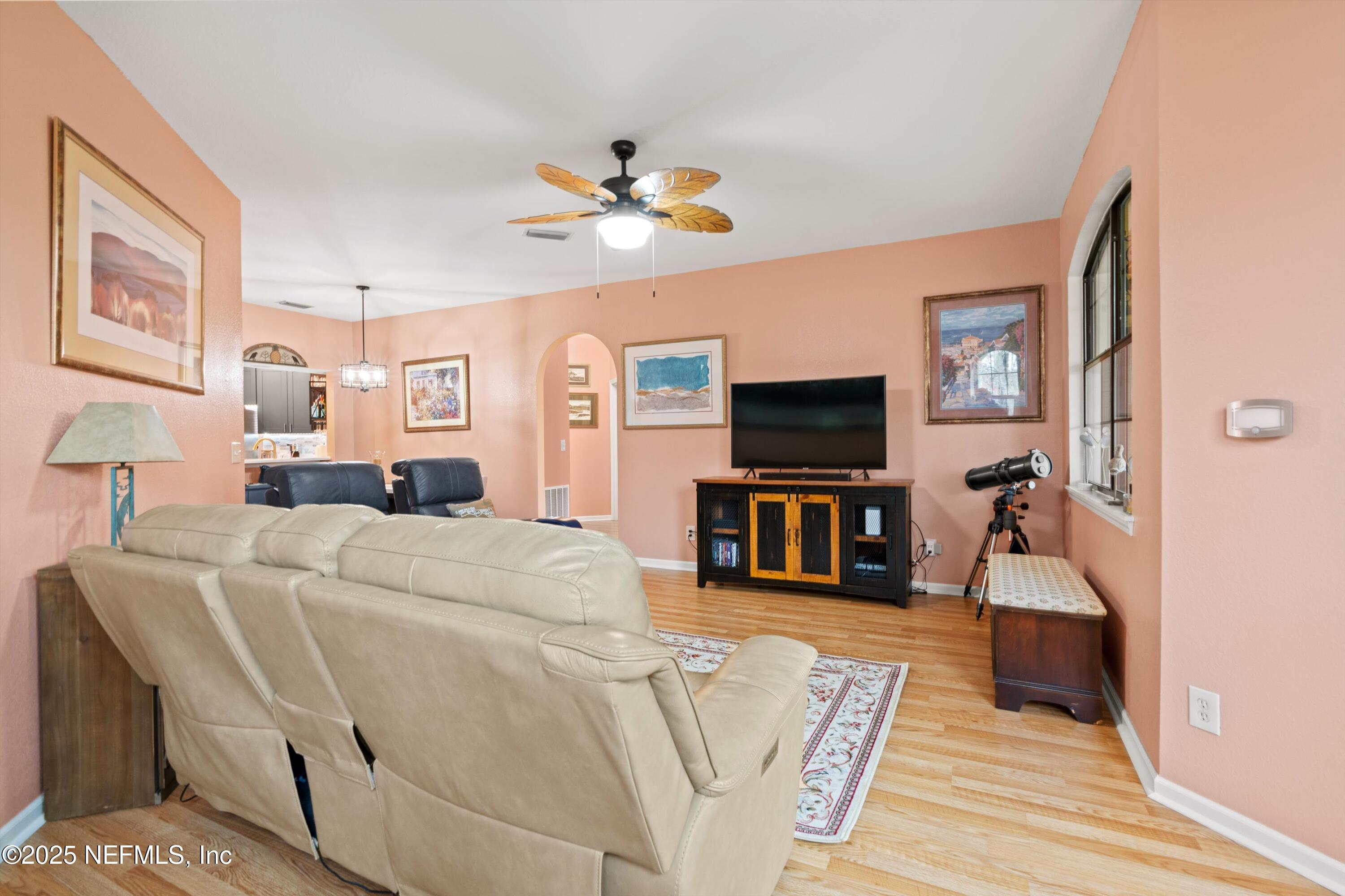 1823 Vista Cove Road St. Augustine, FL 32084 - Photo 10 of 42 13-Living room