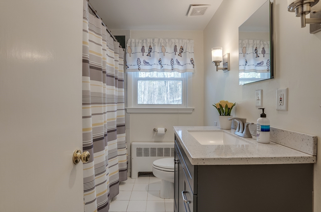 34 Dunelm Road Bedford, MA 01730 - Photo 20 of 30 Gallery Image 20
