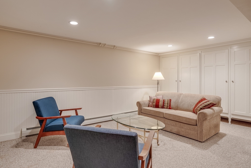 34 Dunelm Road Bedford, MA 01730 - Photo 23 of 30 Gallery Image 23