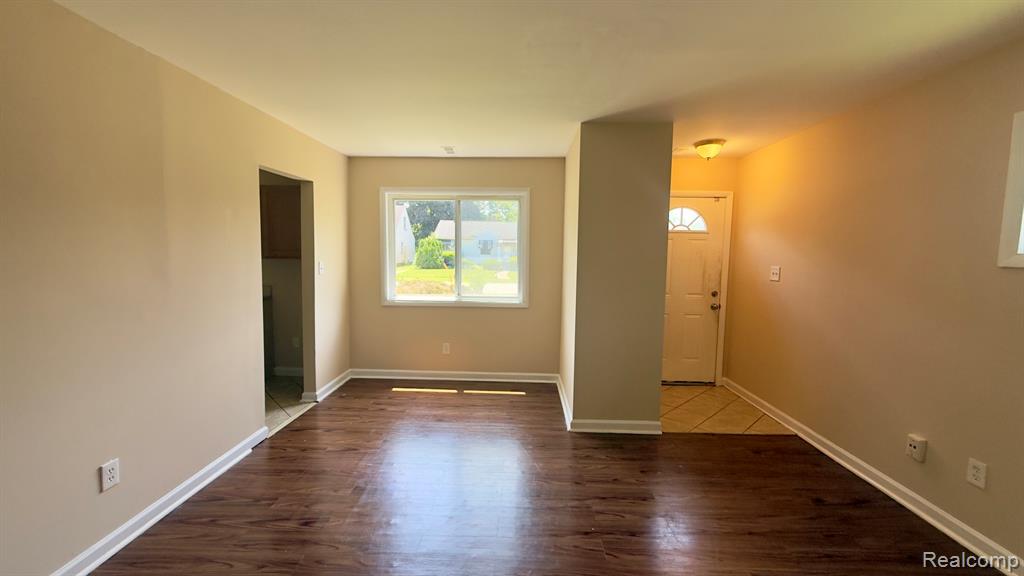 26742 Penn Street Inkster, MI 48141 - Photo 4 of 14