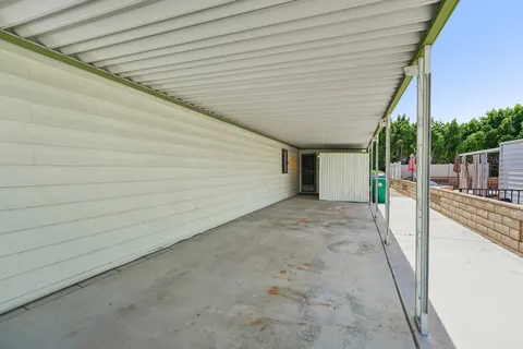 a view of a garage