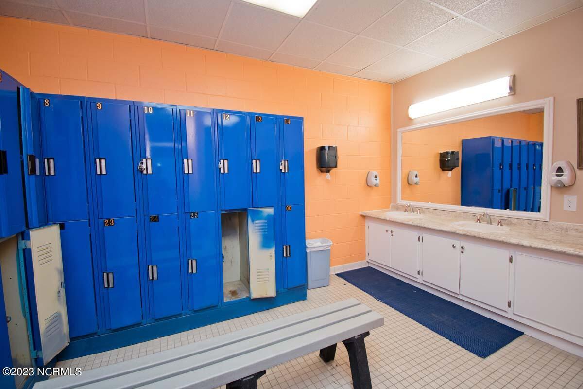 1505 Salter Path Road, Unit 404 Indian Beach, NC 28512 - Photo 32 of 48 locker room