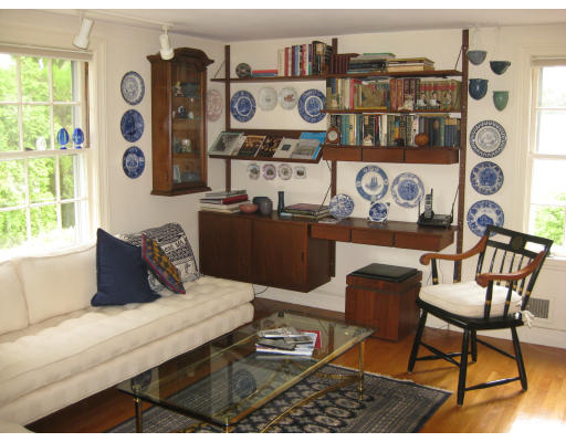 7 Jackson Road Marblehead, MA 01945 - Photo 11 of 19
