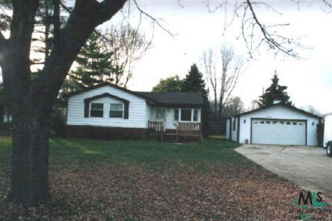 32300 Sutton Road New Baltimore, MI 48047 - Photo 5 of 5 614893-4.JPG