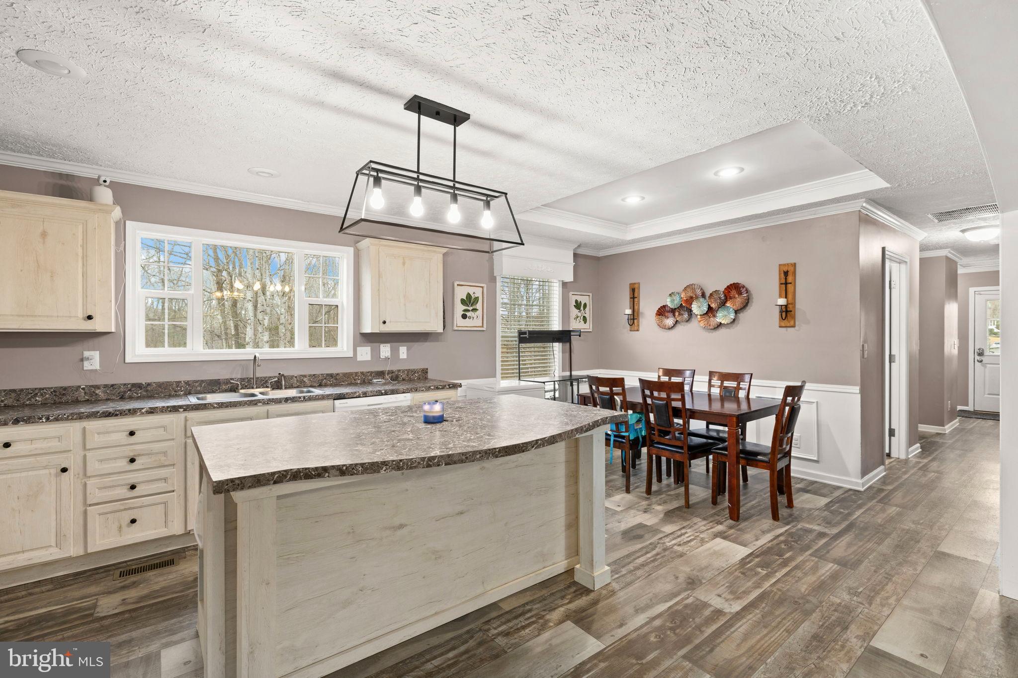 Bright and inviting modern kitchen space.