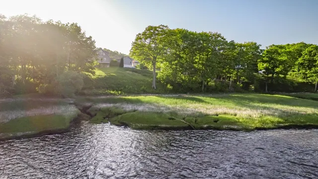 $629,900 | 985 North North Main Street, Winterport, ME 04496